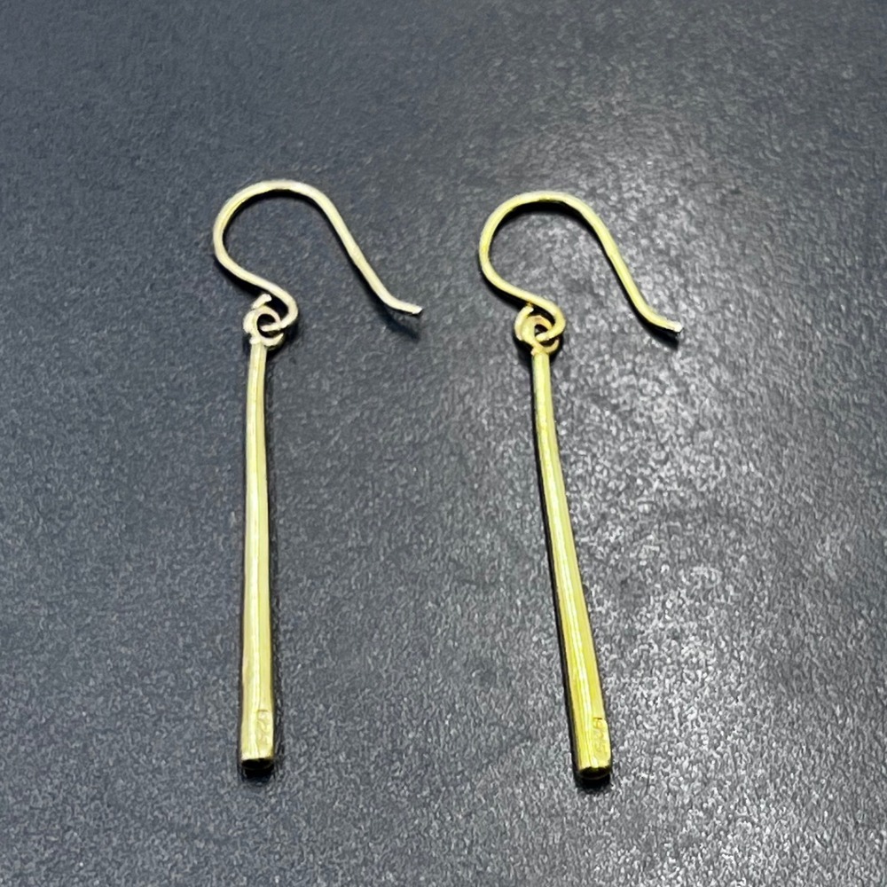 Sterling Silver 925 Gold Toned Linear Dangle Bar Earrings 2.4g 1.4"
Length